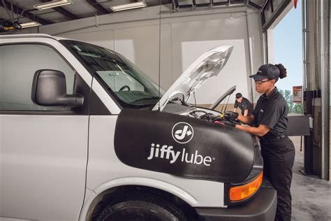 But now, with the greater range of engines found in modern vehicles, that number can range from four quarts to 10 quarts or more. . Jiffy lube hiring near me